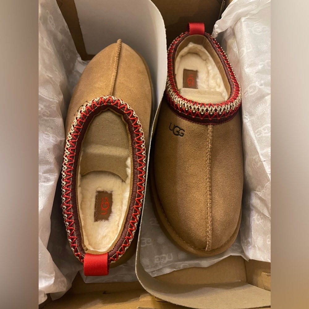 UGG Tazz Slipper